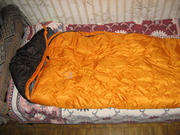 Пуховой спальный мешок Sierra Design